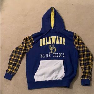 Plaid sleeve Delaware sweatshirt